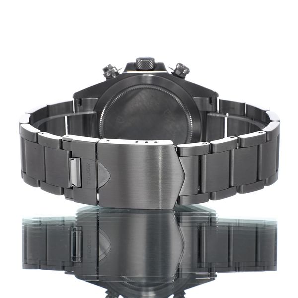 Tudor Heritage Chronograph M70330B-0004